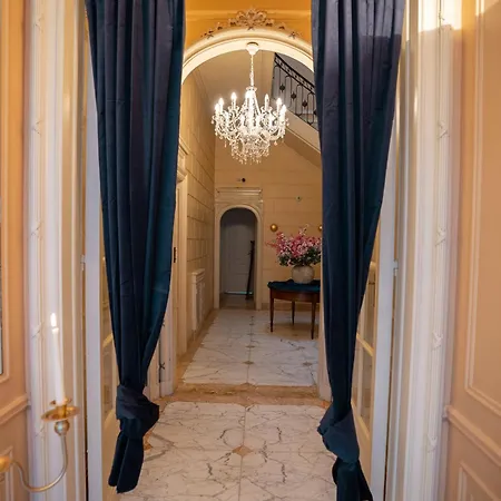 Bed & Breakfast De Maitre De Vaughan *