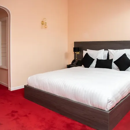 Hotell La Bourse 3*