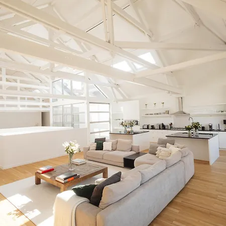 600m² Luxe & Jardin, Coeur Apartment