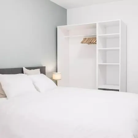 Brand New 1 Bedroom In The Center