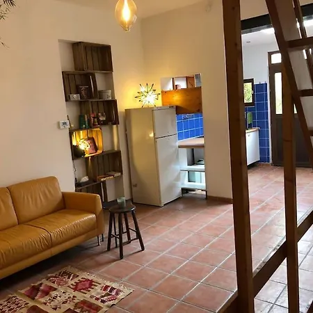 Cozy & Comfy House In Forest! بيت للعطل *