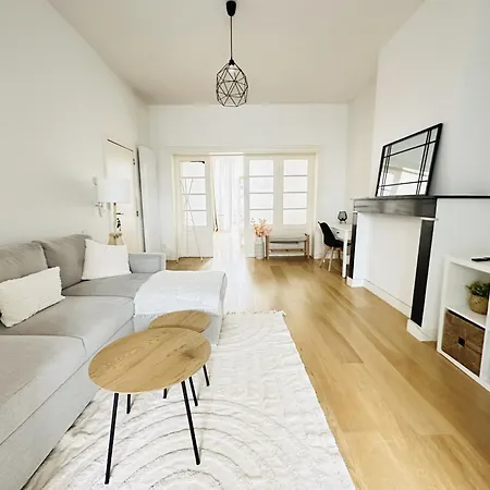 Trendy Flat In