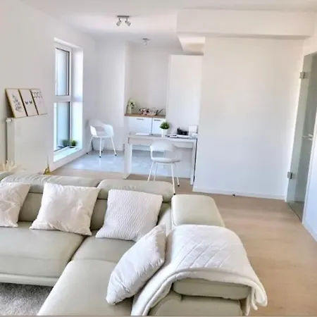 Luxury With Stunning View & Free Parking 布鲁塞尔