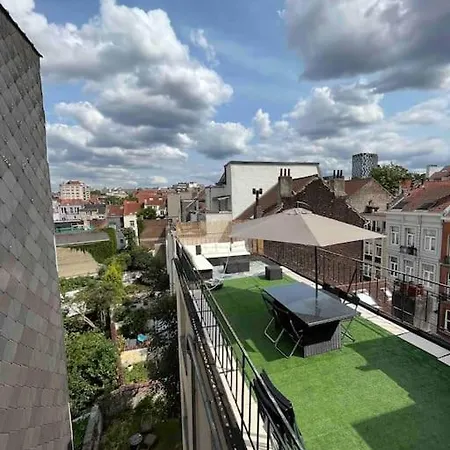 Duplex Avec Terrasse Quartier Europeen Апартаменты *