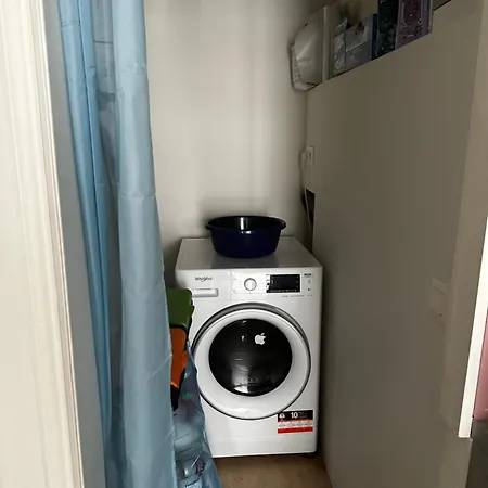 Alexanor Cosy Private In A Shared Privatunterkunft Brüssel