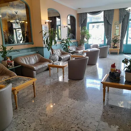 Le Dome Hotel