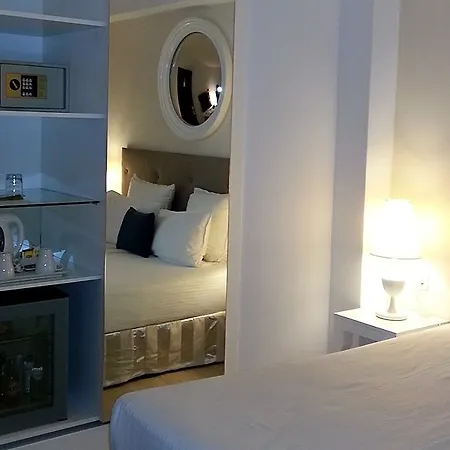 Catalonia Grand Place 4* Брюссель