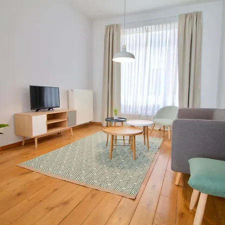 Heart Of Grand Place - Stunning 3br Triplex