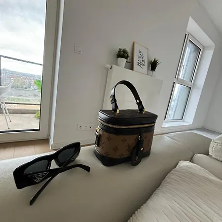 Apartment Luxury With Stunning View & Free Parking