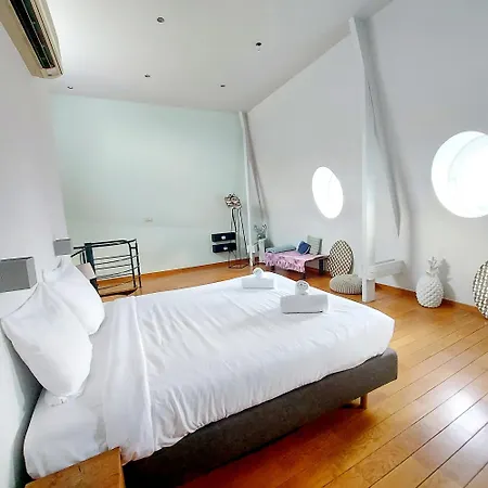 New Stylish Grand Place Center Duplex * Brussels