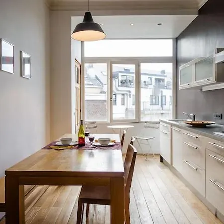 Grand D'artiste Cosy Et Proche De Apartment