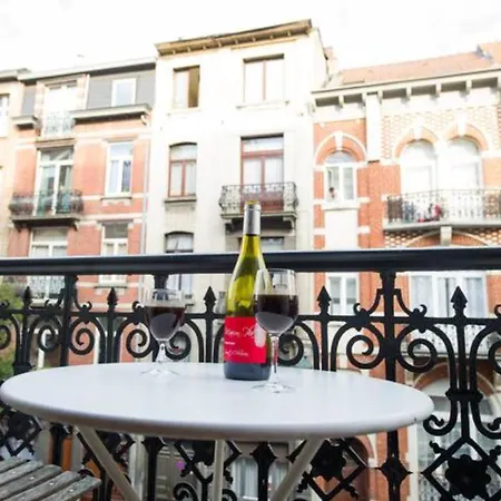 Grand D'artiste Cosy Et Proche De Apartment