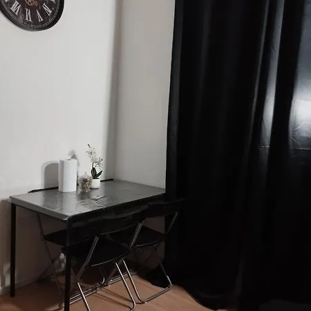 Apartment Rest In