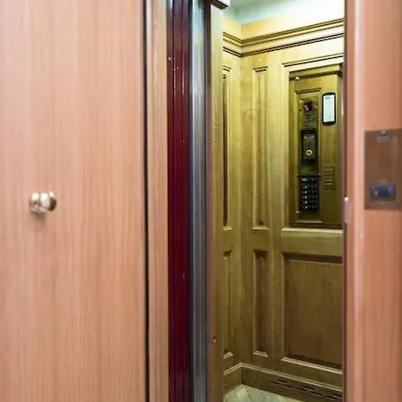 Apartment Unique Flat On The Grand Place *
