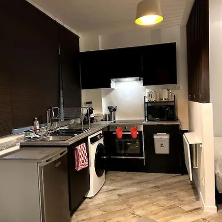 Apartment High-quality Flat Near *