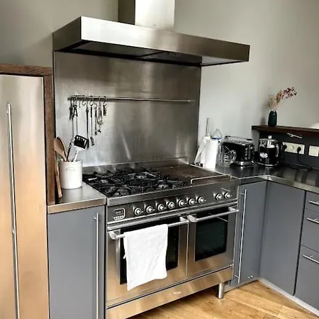 Charmante Maison Dans Un Coin De Verdure A Boitsfort Brussels