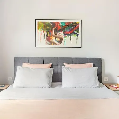 European Heart 2-bedroom Flat. Brüsszel