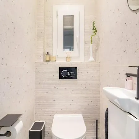 European Heart 2-bedroom Flat. Appartement