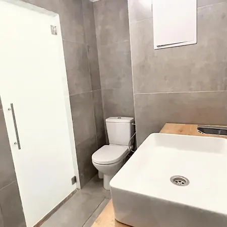 Apartman Comfortable In 35m² Terrace With Bbq Brüsszel