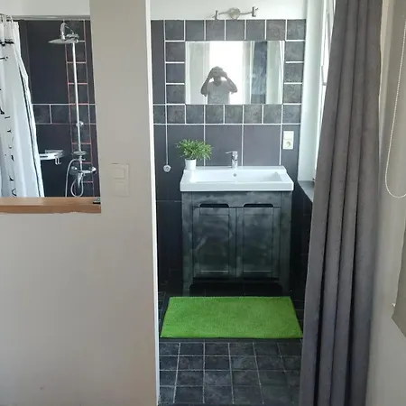 Apartment Charming In Etterbeek 70 M² With Balcony *