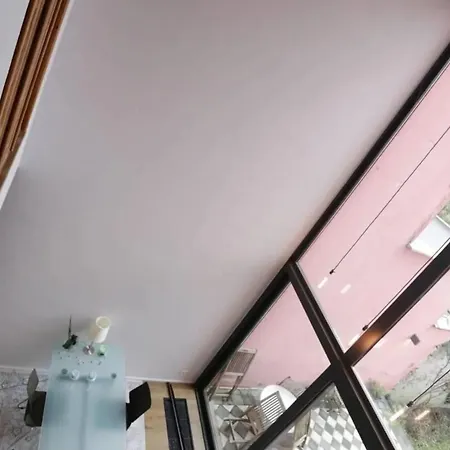 Spacious In Brussels, Large Private Garden Apartament *