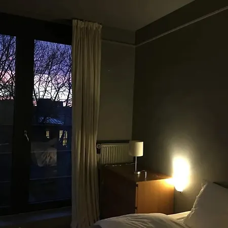 Spacious In Brussels, Large Private Garden 布鲁塞尔