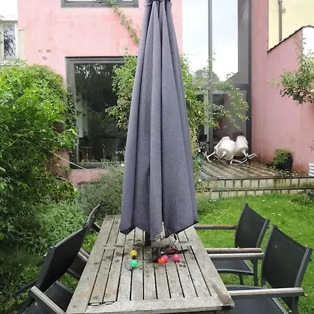 Spacious In Brussels, Large Private Garden * 布鲁塞尔