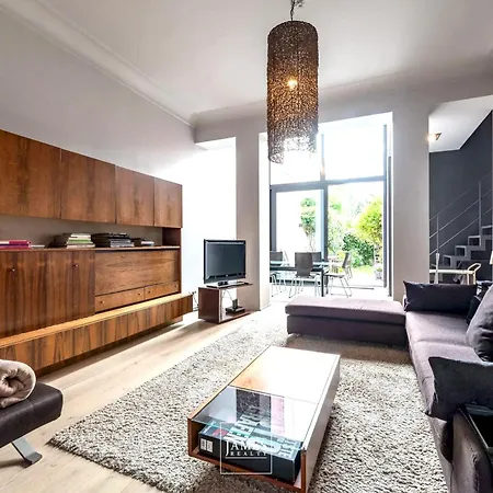 公寓 Spacious In Brussels, Large Private Garden