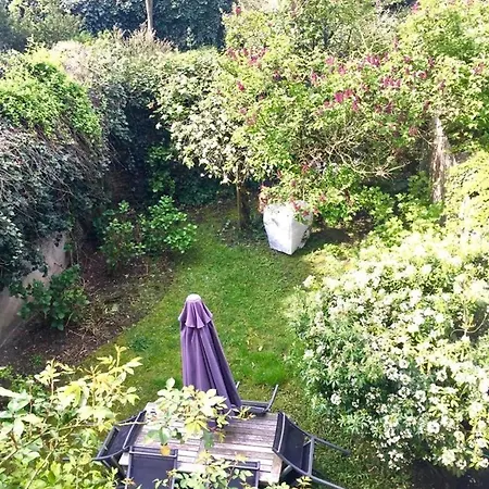Spacious In Brussels, Large Private Garden Bruksela