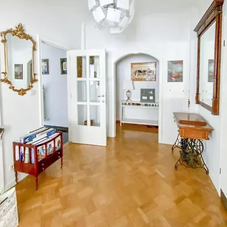 Elegance ,space & Luxury In דירה בריסל