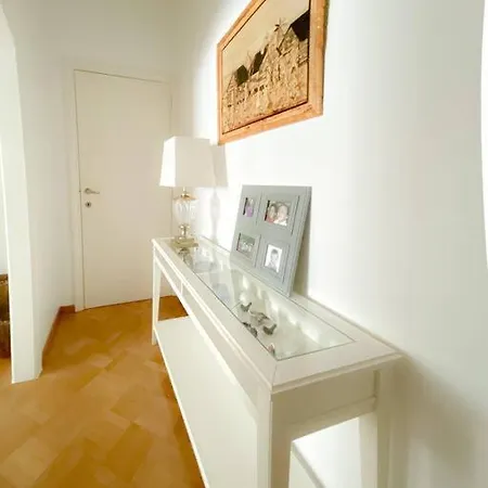 Elegance ,space & Luxury In