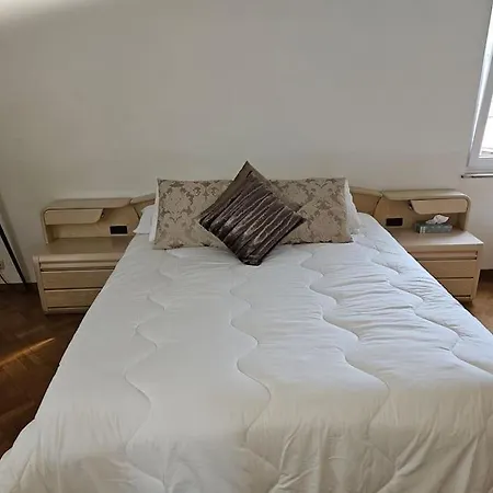 Elegance ,space & Luxury In