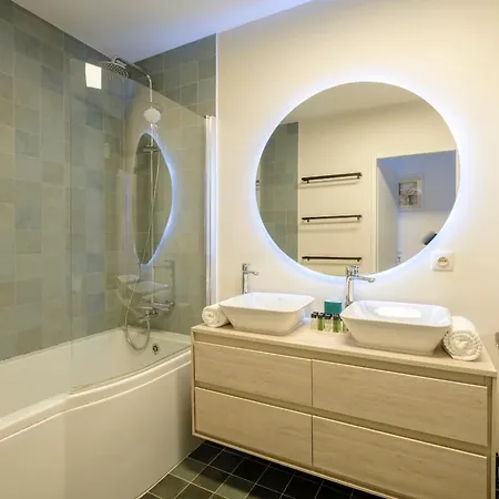 Apartment Beautiful 3 Bedrooms Close To Parc Josaphat *