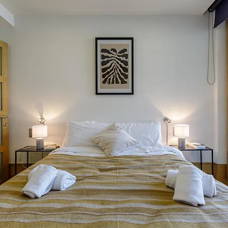 Couronne Βρυξέλλες