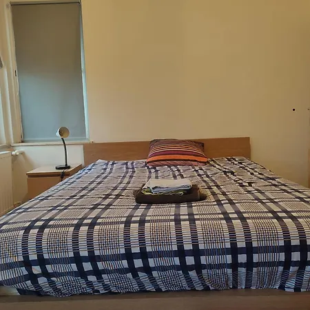 Charming In Etterbeek 70 M² With Balcony