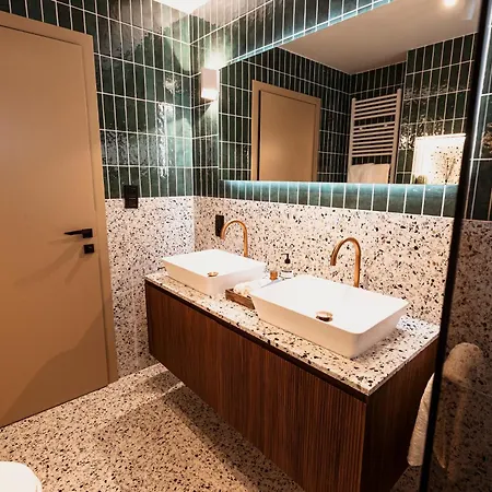 Golden Dove Luxury Brusel