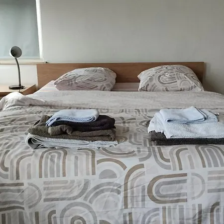 Апартаменты Charming In Etterbeek 70 M² With Balcony Брюссель