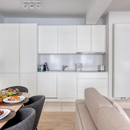 Sweett - Stassart Apartmán