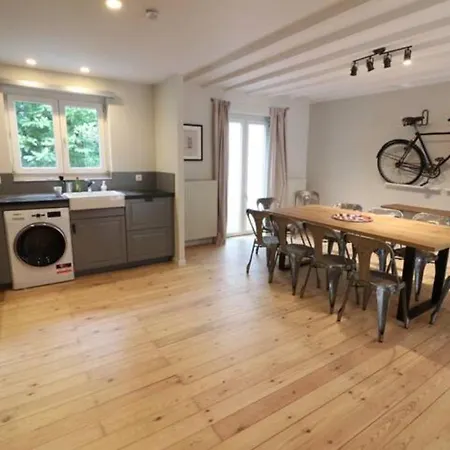 Апартаменты Jourdan House