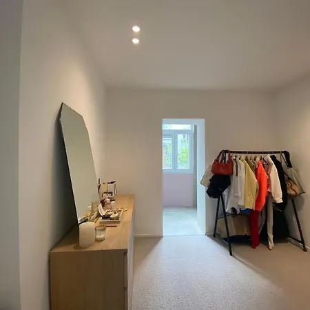 Spacieux Typiquement Bruxellois Apartment Brussels