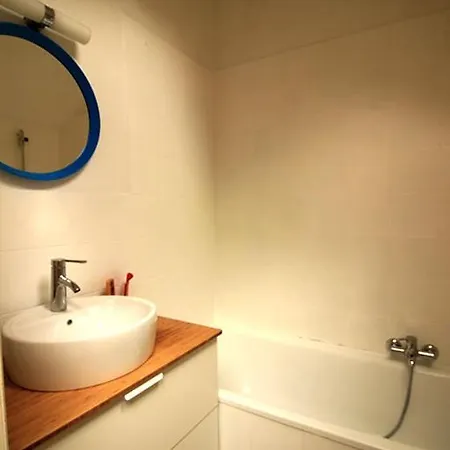 Bright Close To Zaventem Airport 아파트 *