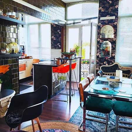 Apartment Duplex Atypique A Brussels