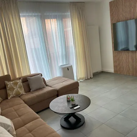 Apartment Superbe Cosy Avec Patio Brussels