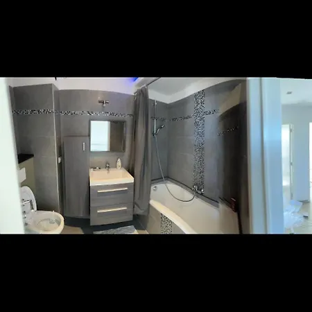 Appartamnet 3 Bedroom + Living *