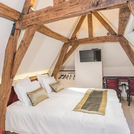 Hotel Agora Grand Place 3*