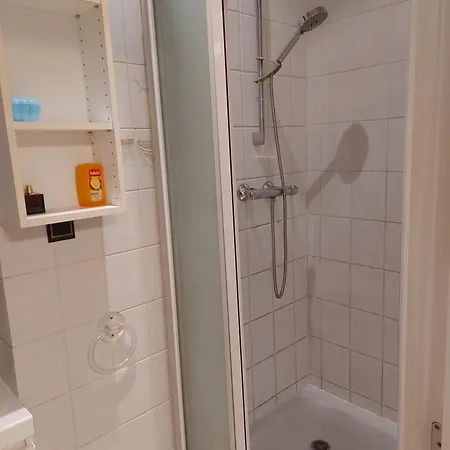 Studio Pour 4 Personnes * Brussels