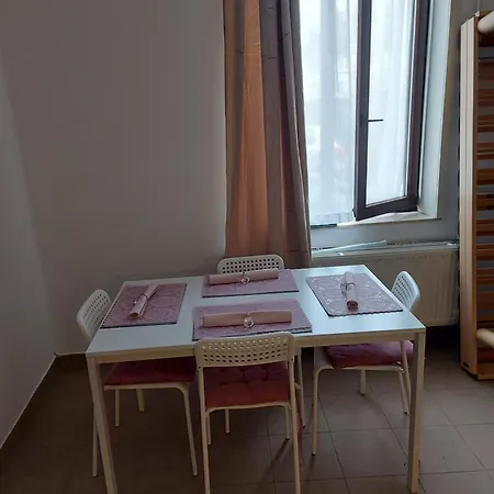 Apartment Studio Pour 4 Personnes *
