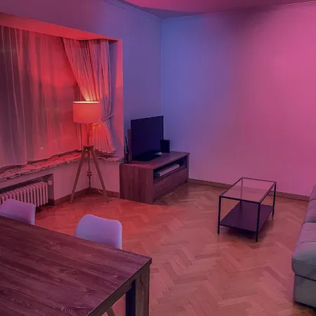Moliere - Hue Connected