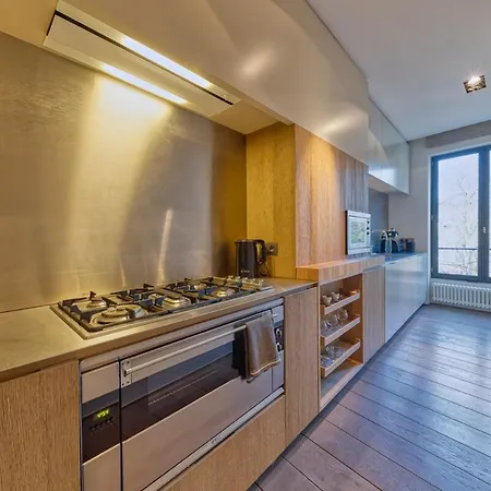 4bd In Apartment *