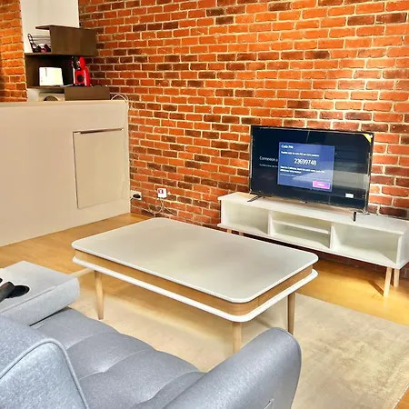 Apartment Center Centre